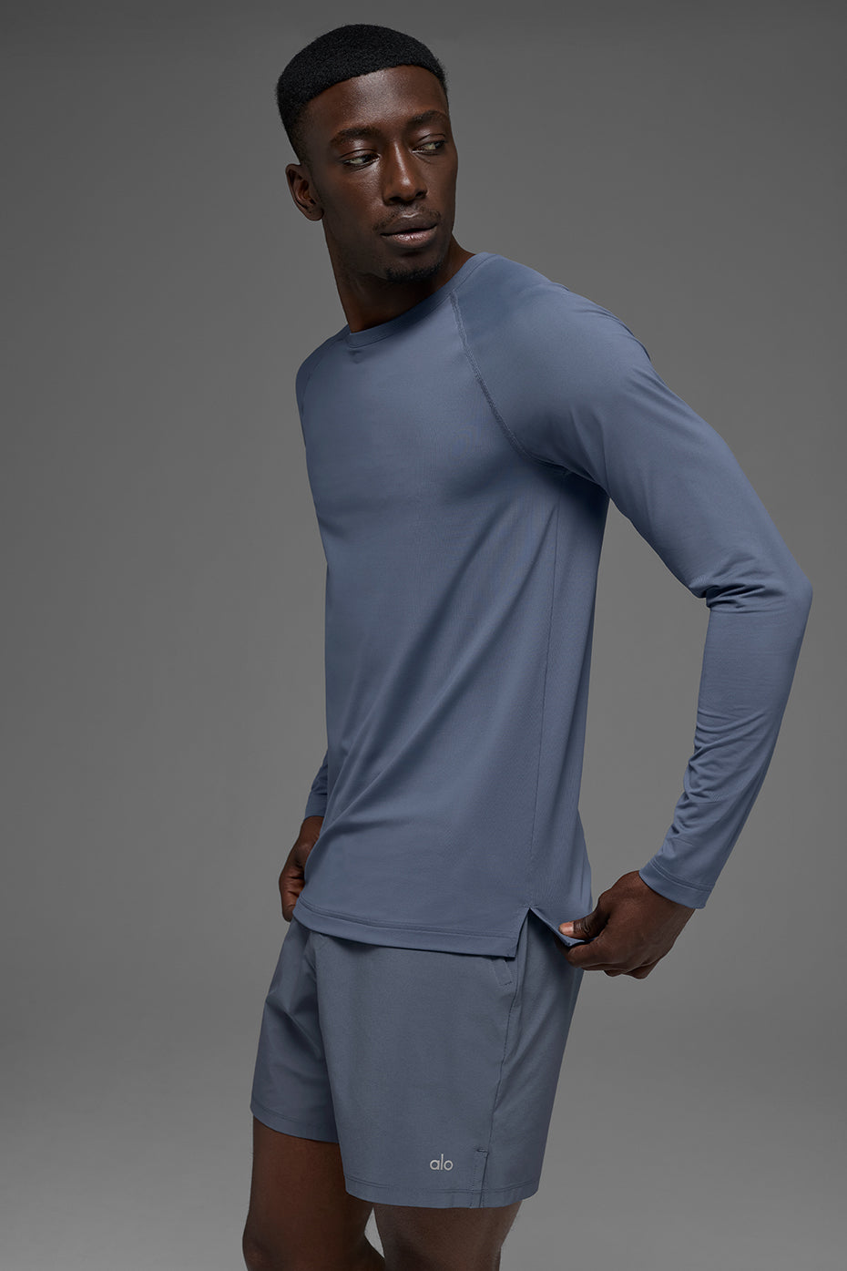 Alo Yoga Idol Crewneck Long Sleeve - Bluestone