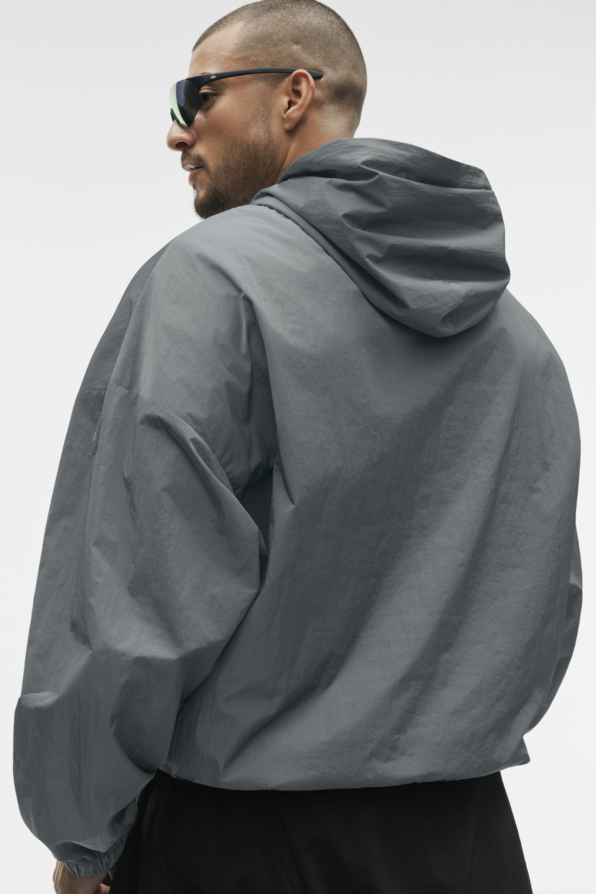 Alo Yoga Axis Hooded Pullover - Monument