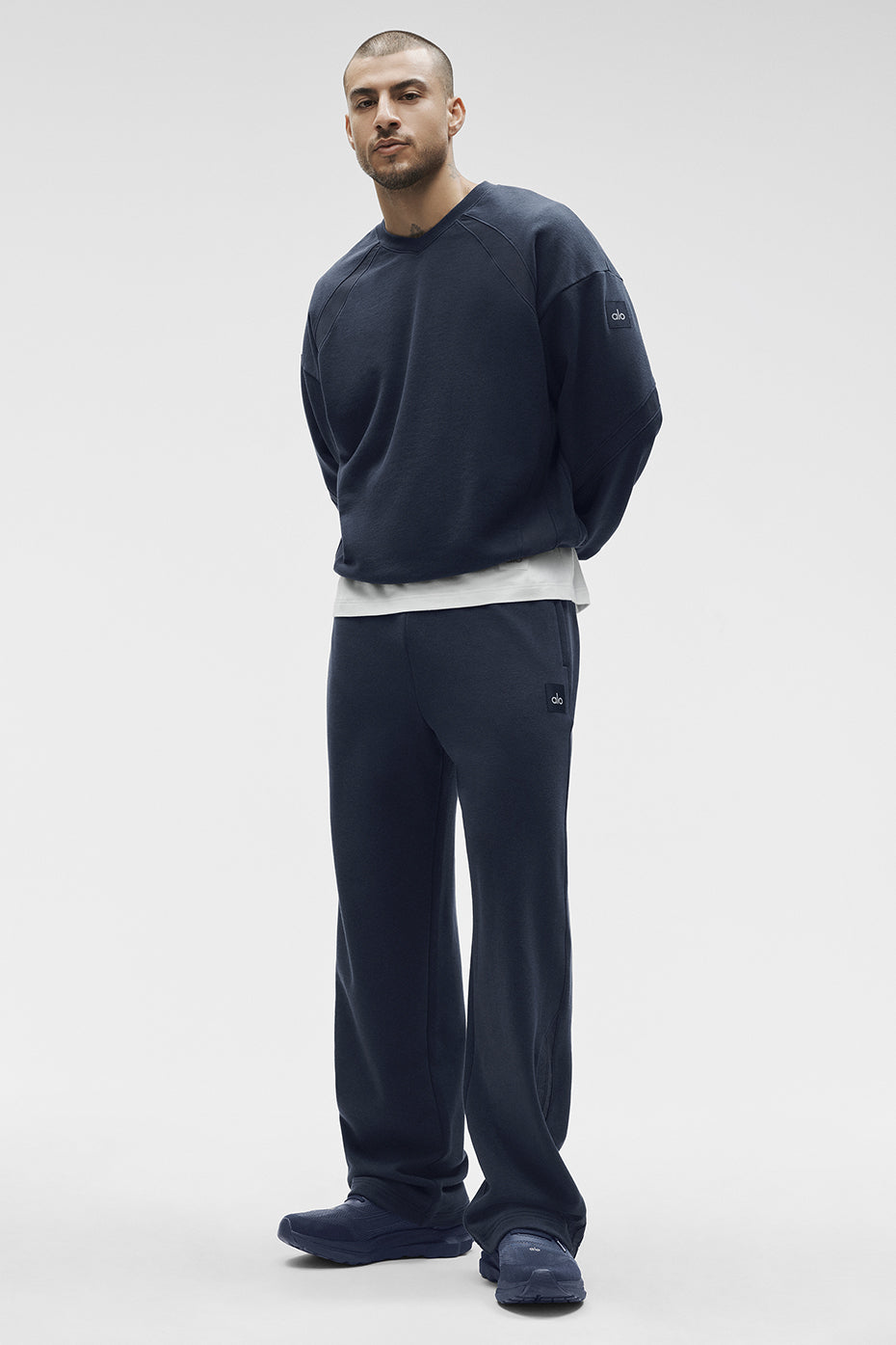 Alo Yoga Field Crew Neck Sweatshirt - Navy
