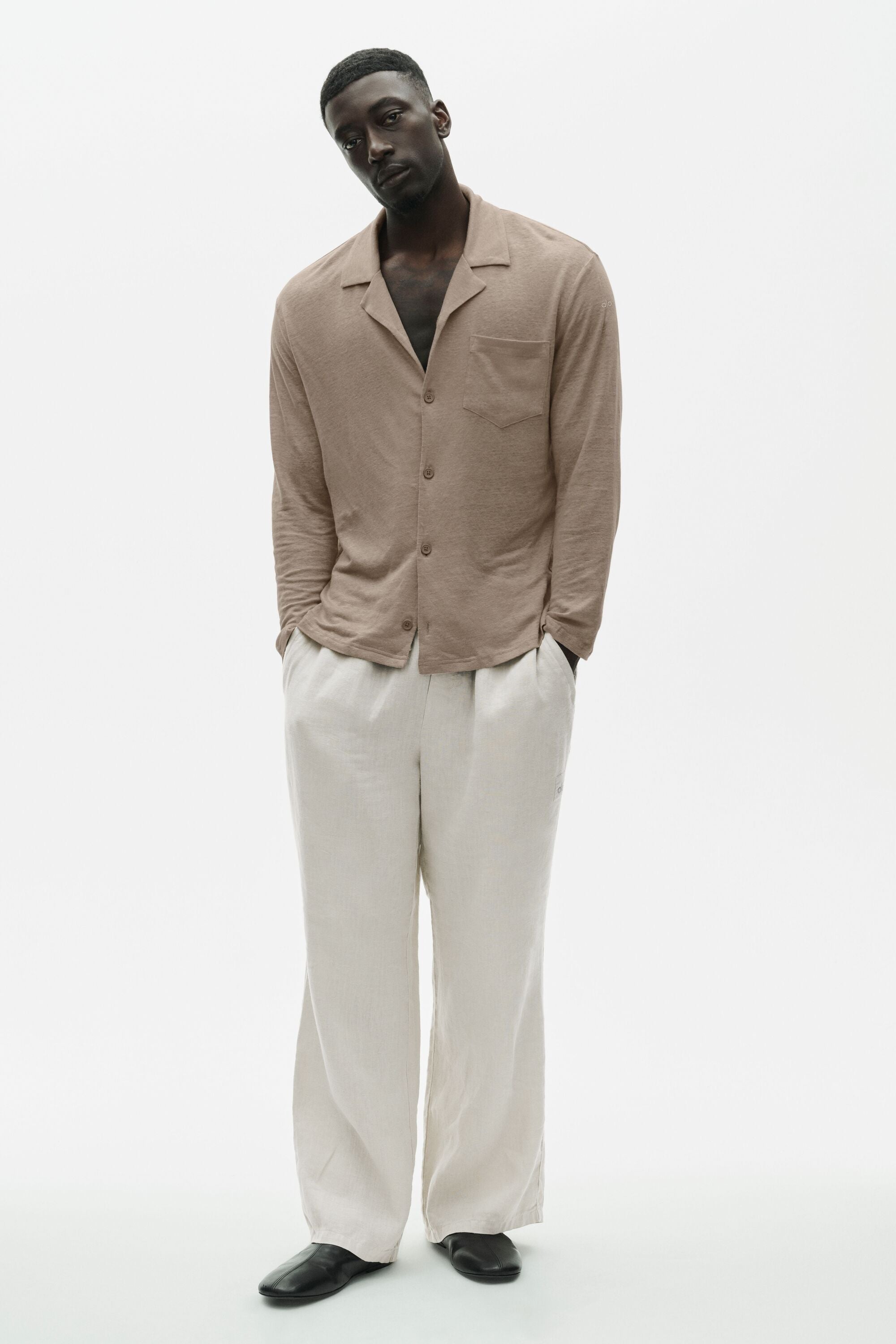 Alo Yoga Linen Jersey Coastal Long Sleeve Button Up - Gravel