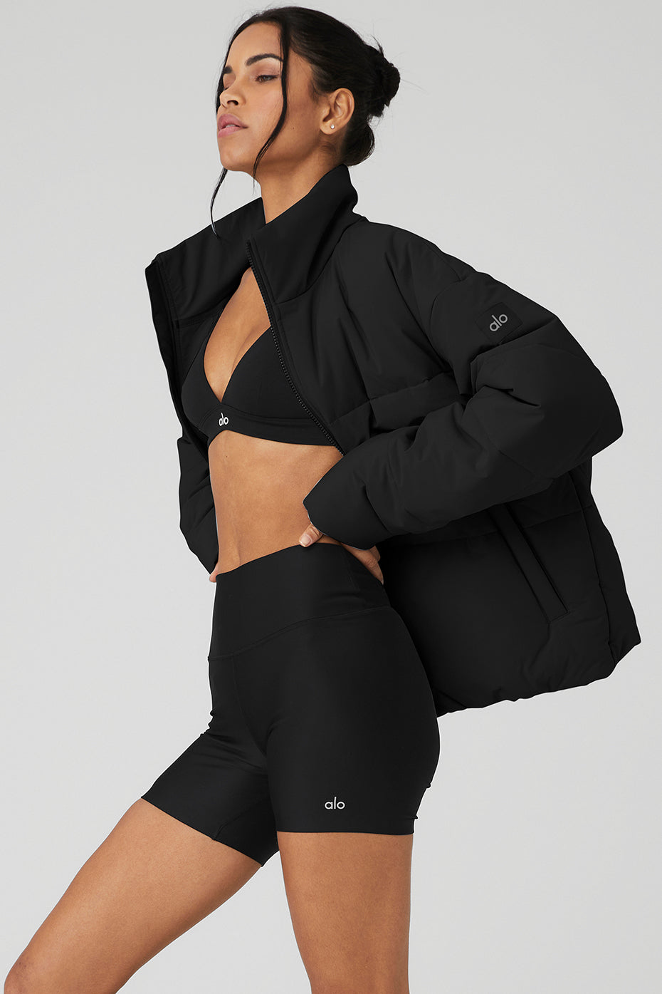 Alo Yoga Stretch Woven Street Puffer - Black