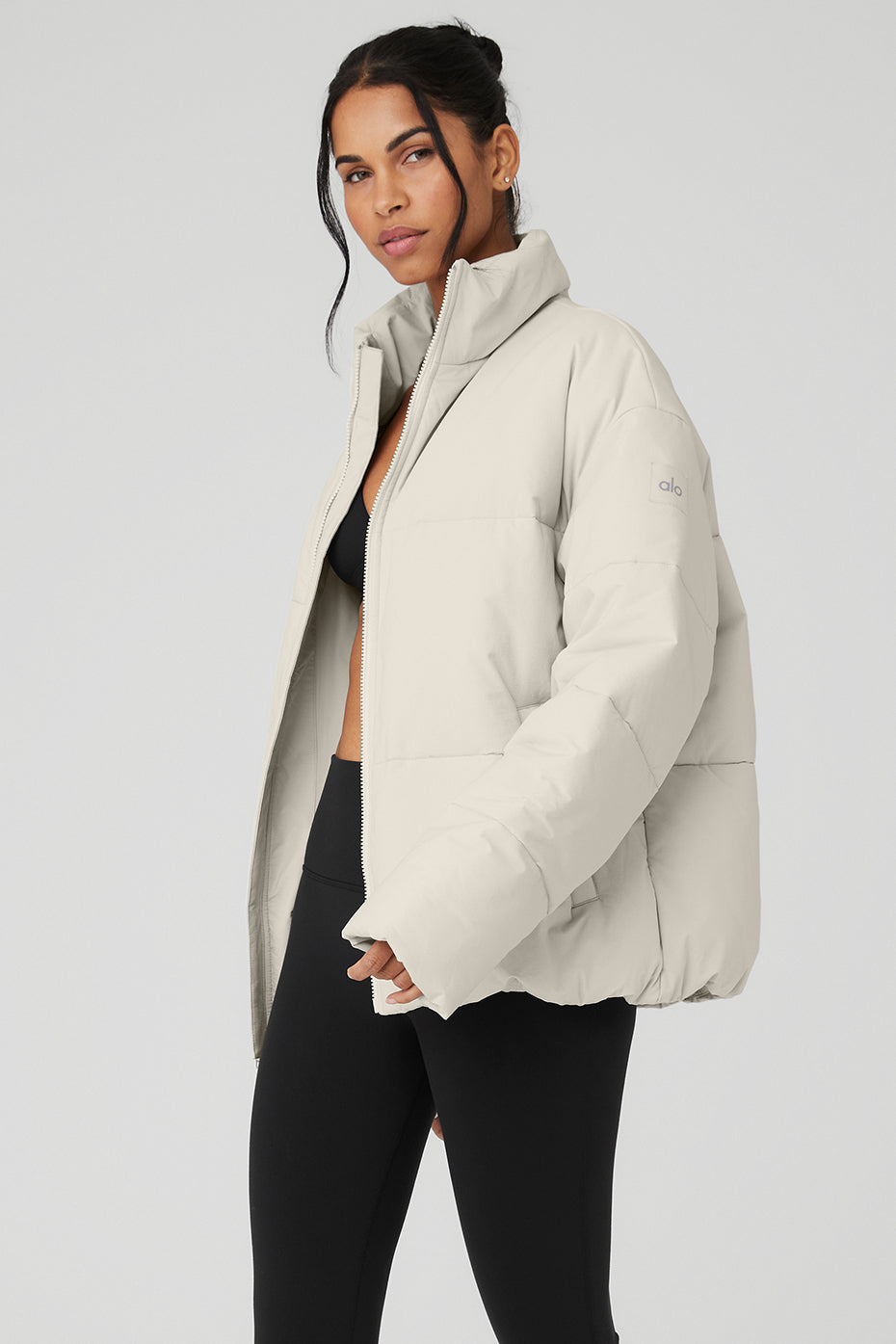 Alo Yoga Stretch Woven Street Puffer - Bone