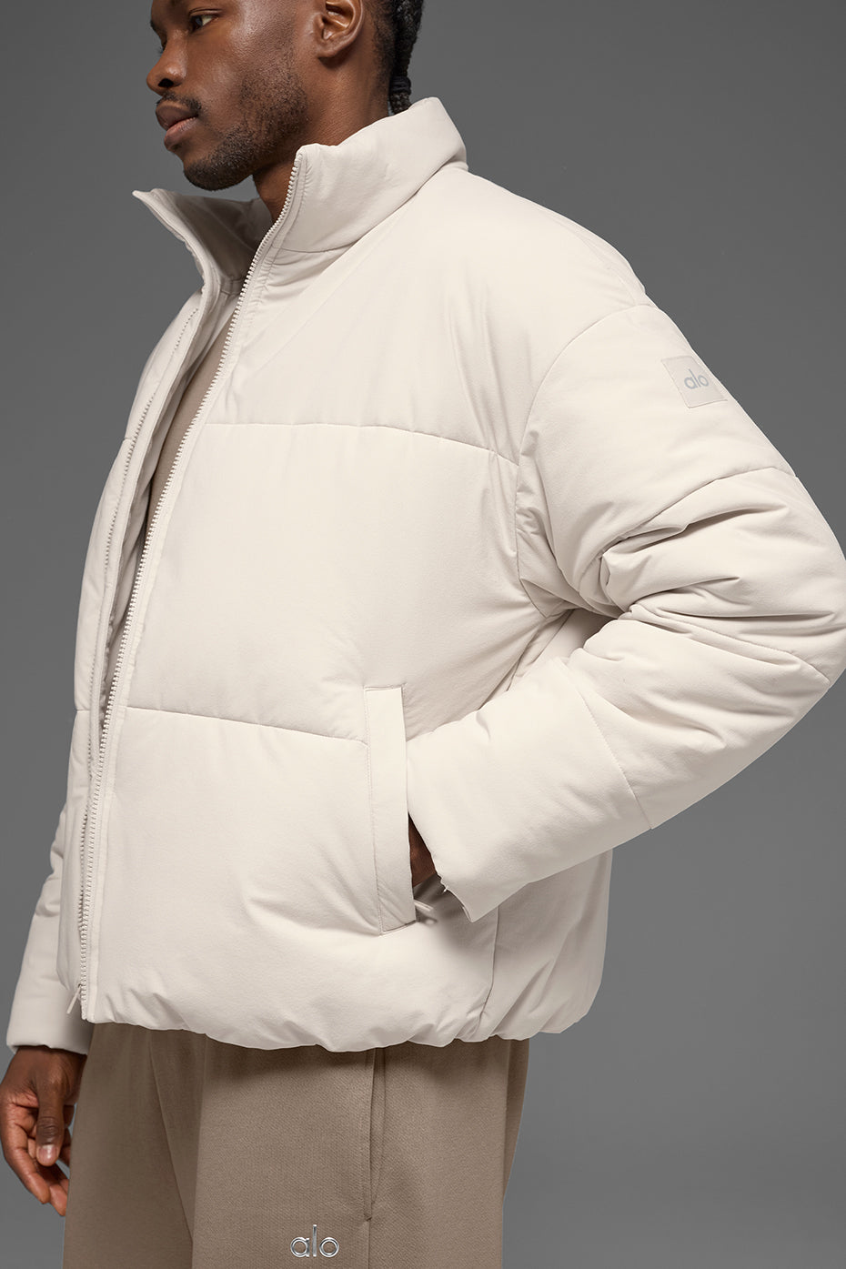 Alo Yoga Stretch Woven Street Puffer - Bone