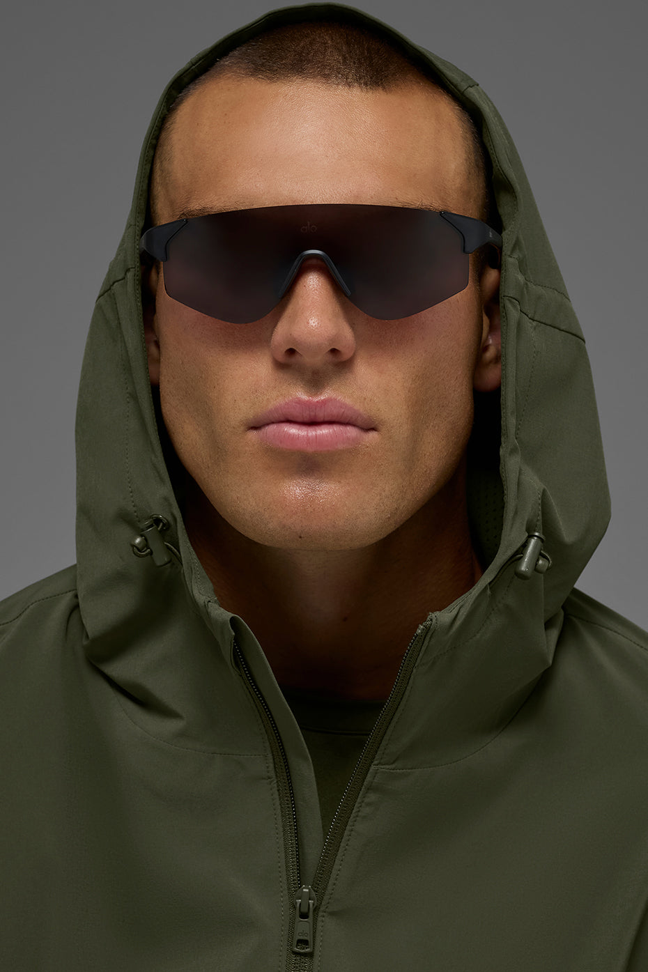 Alo Yoga Performance On-The-Go Jacket - Green Olive