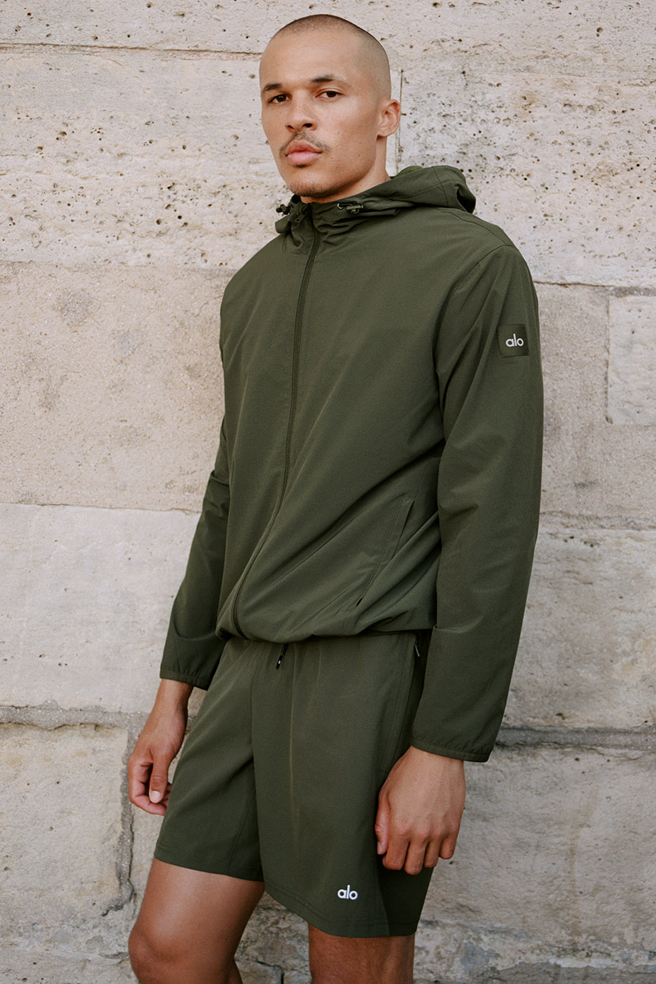 Alo Yoga Performance On-The-Go Jacket - Green Olive
