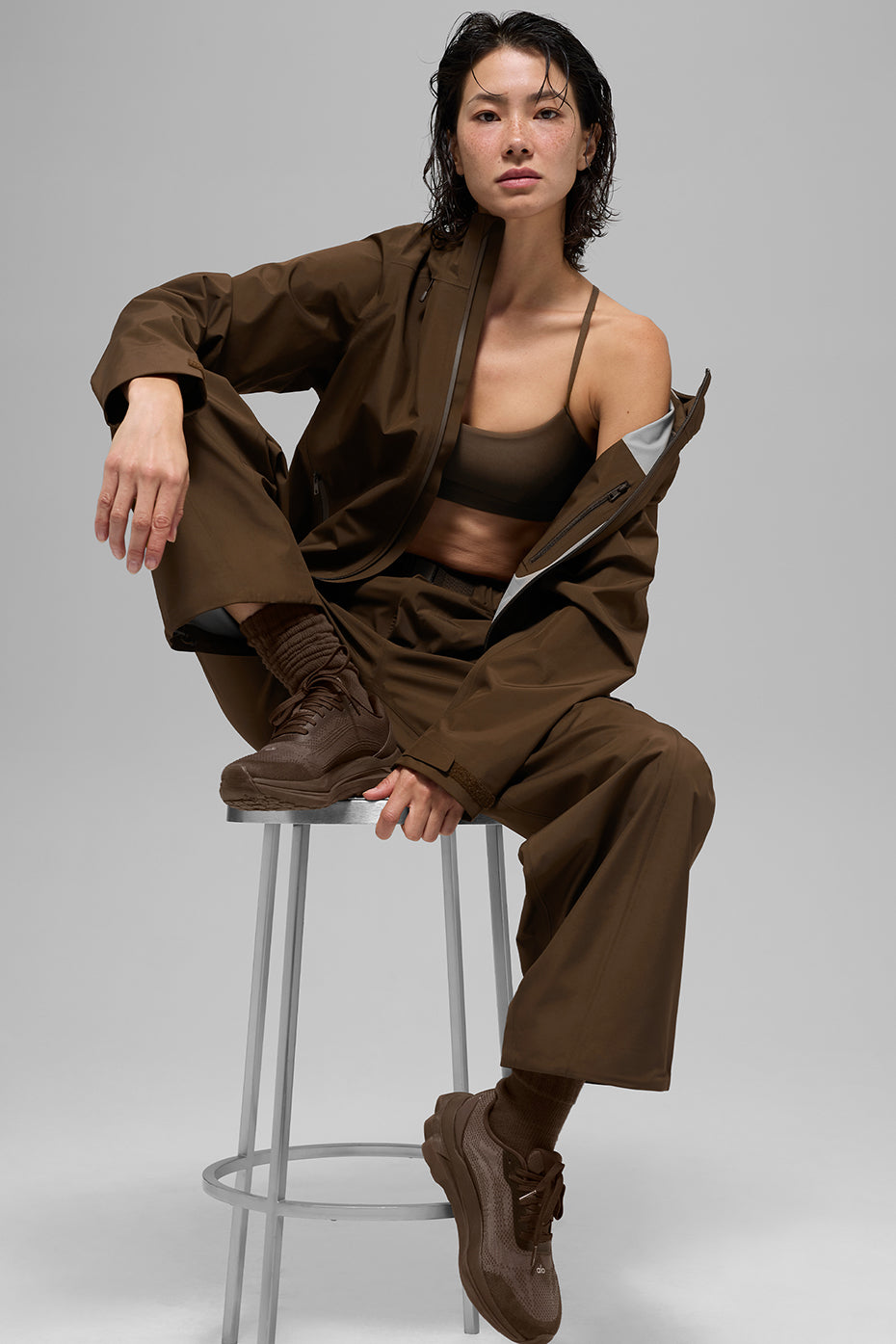 Alo Yoga Alpha Shell Jacket - Espresso