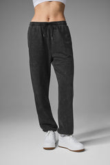 Alo Yoga Chill Vintage Wash Sweatpant - Black Wash