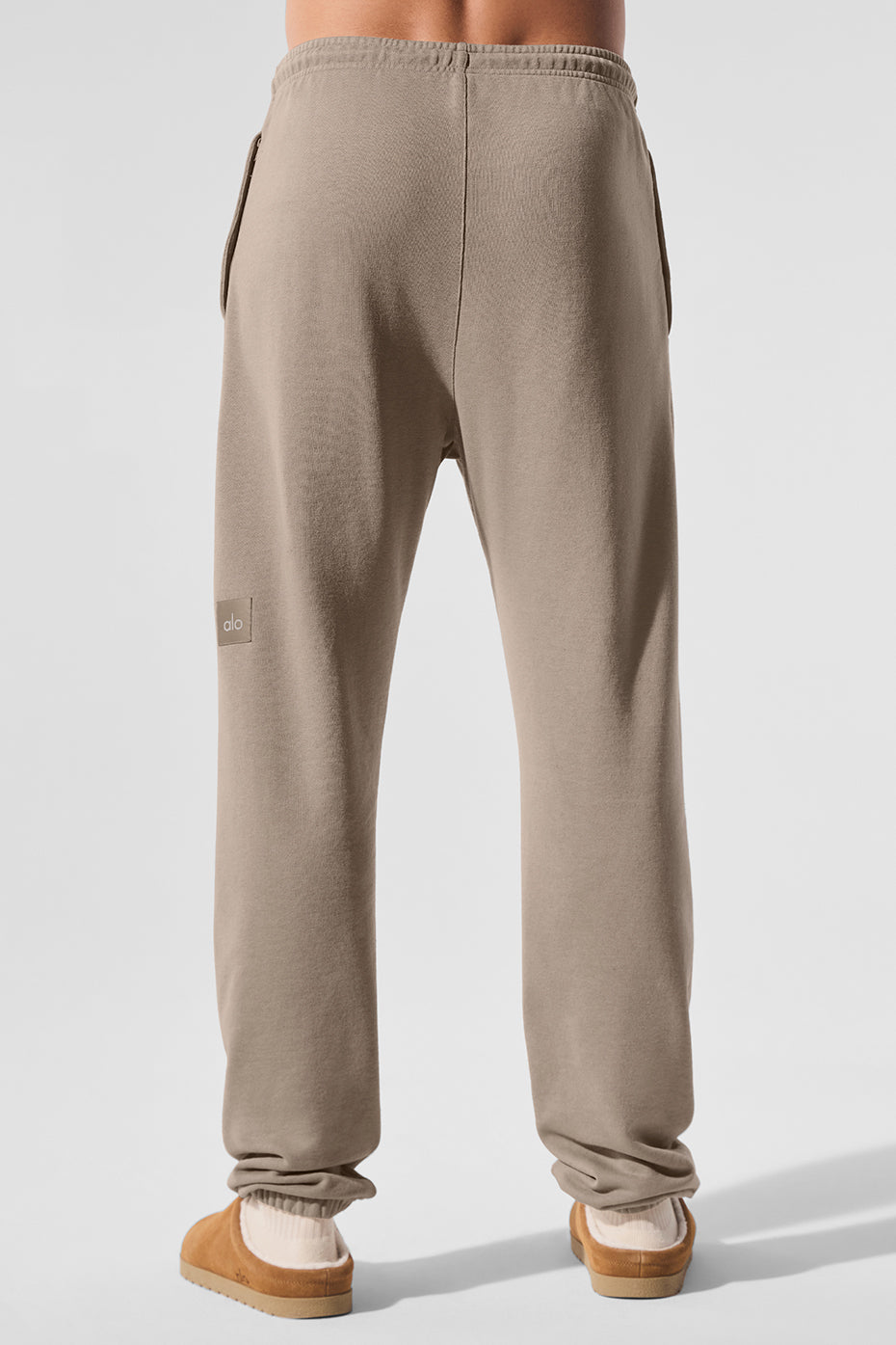 Alo Yoga Chill Vintage Wash Sweatpant - Gravel Wash