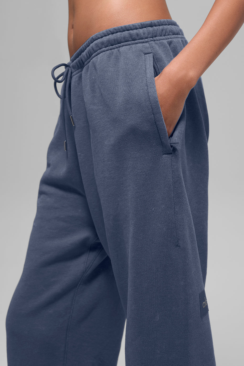 Alo Yoga Chill Vintage Wash Sweatpant - Bluestone Wash