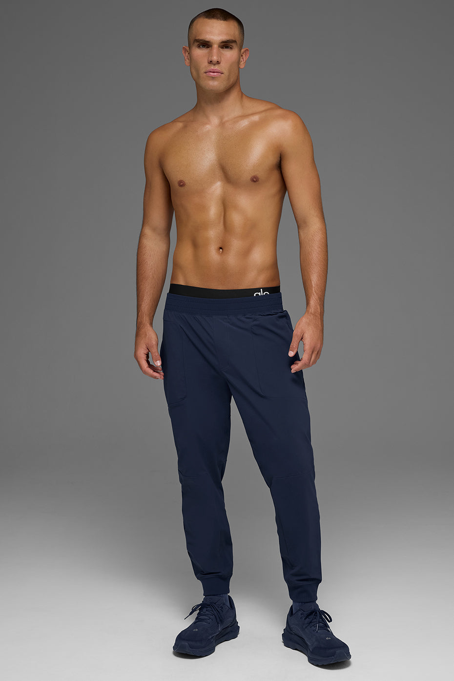 Alo Yoga Co-Op Pant (Regular) - Navy