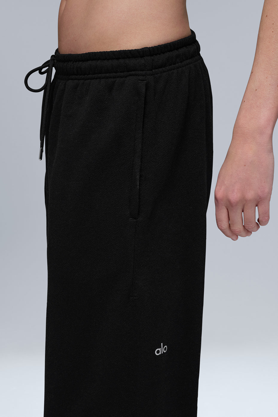 Alo Yoga Chill Sweatpant - Black
