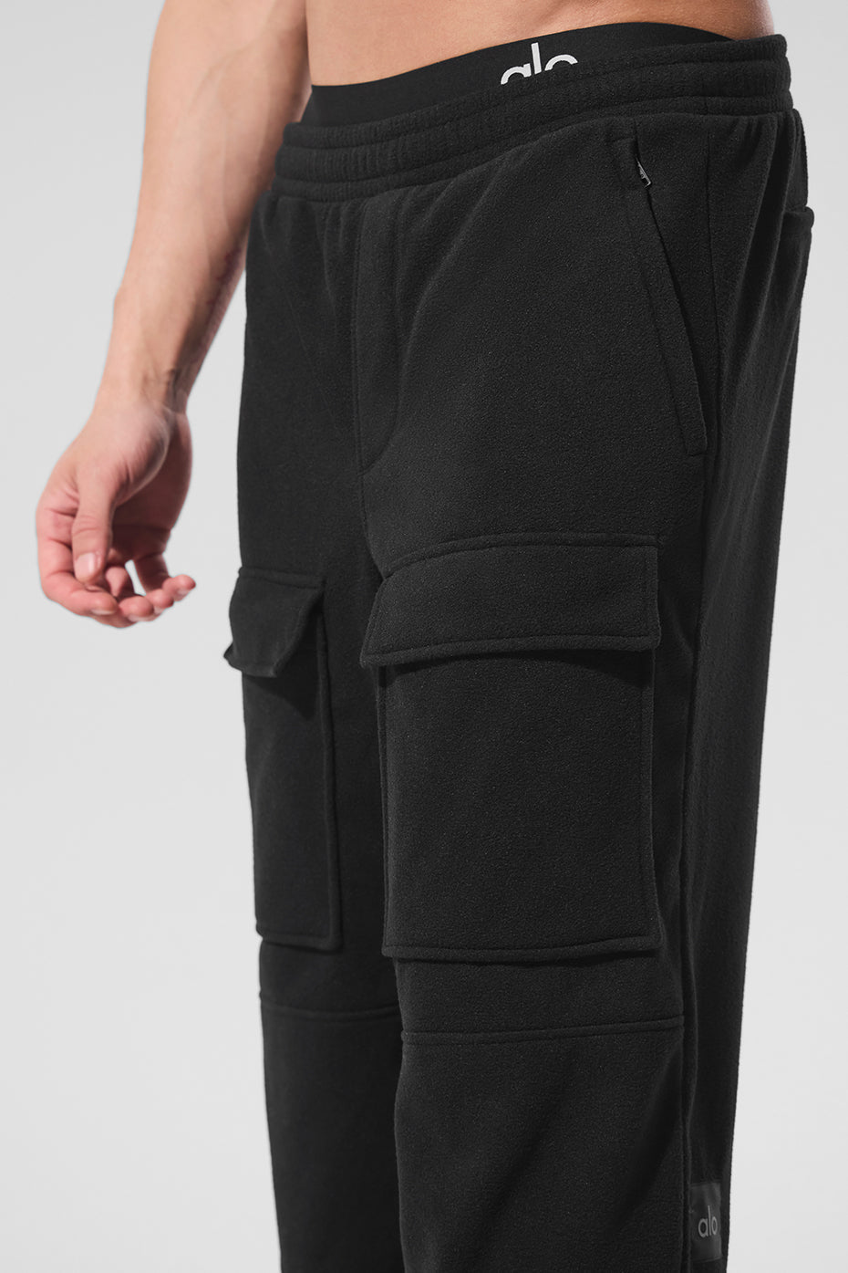 Alo Yoga Polar Fleece Ridge Cargo Pants - Black