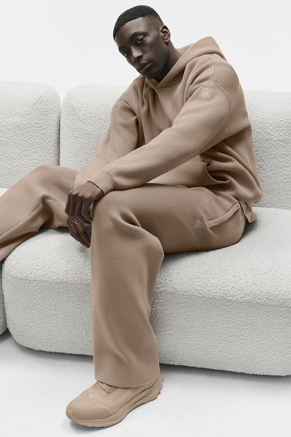 Alo Yoga Scholar Straight Leg Sweatpant - Gravel