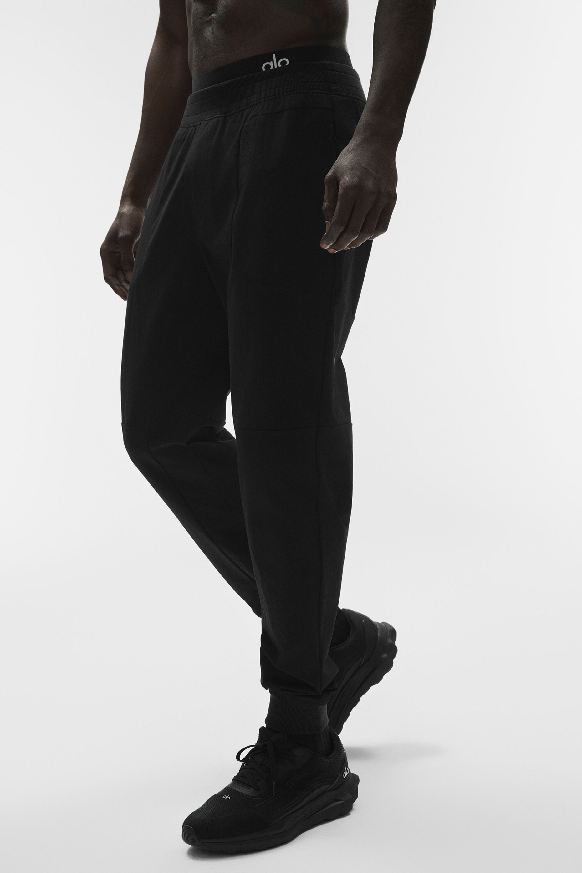 Alo Yoga Co-Op Pant (Long) - Black