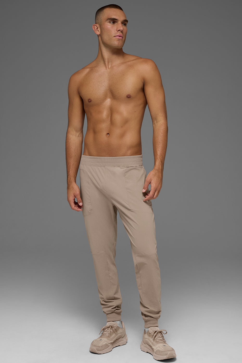 Alo Yoga Co-Op Pant (Long) - Gravel