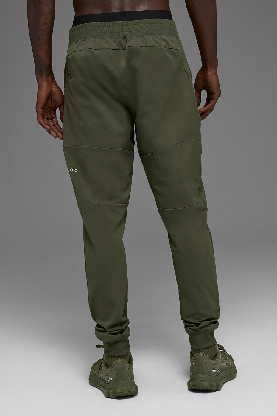 Alo Yoga Co-Op Pant - Green Olive