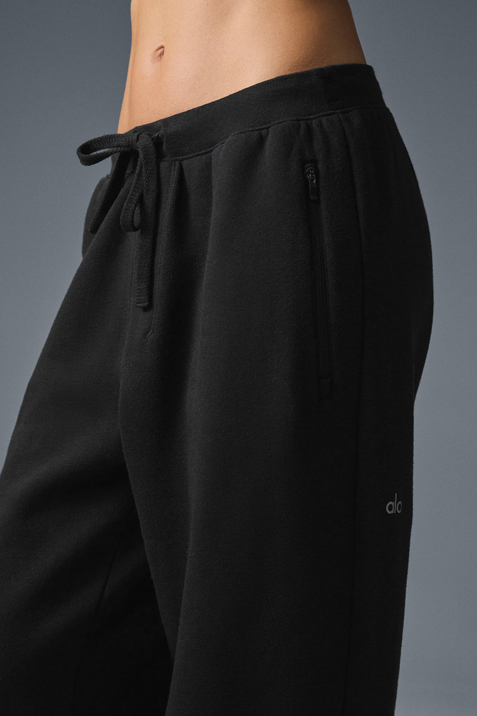 Alo Yoga Triumph Restore Sweatpant - Black