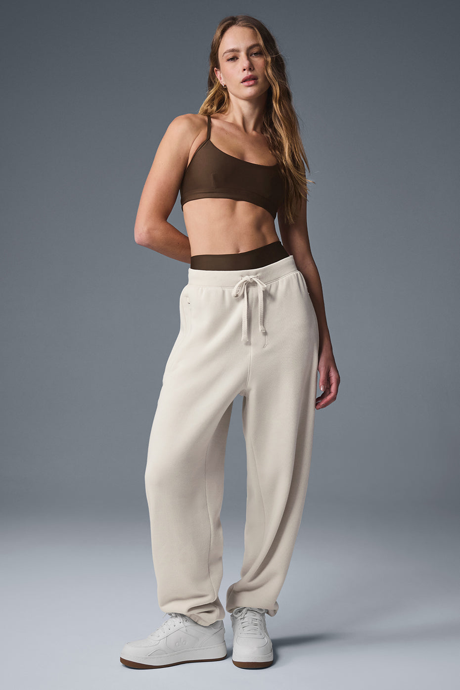 Alo Yoga Triumph Restore Sweatpant - Bone