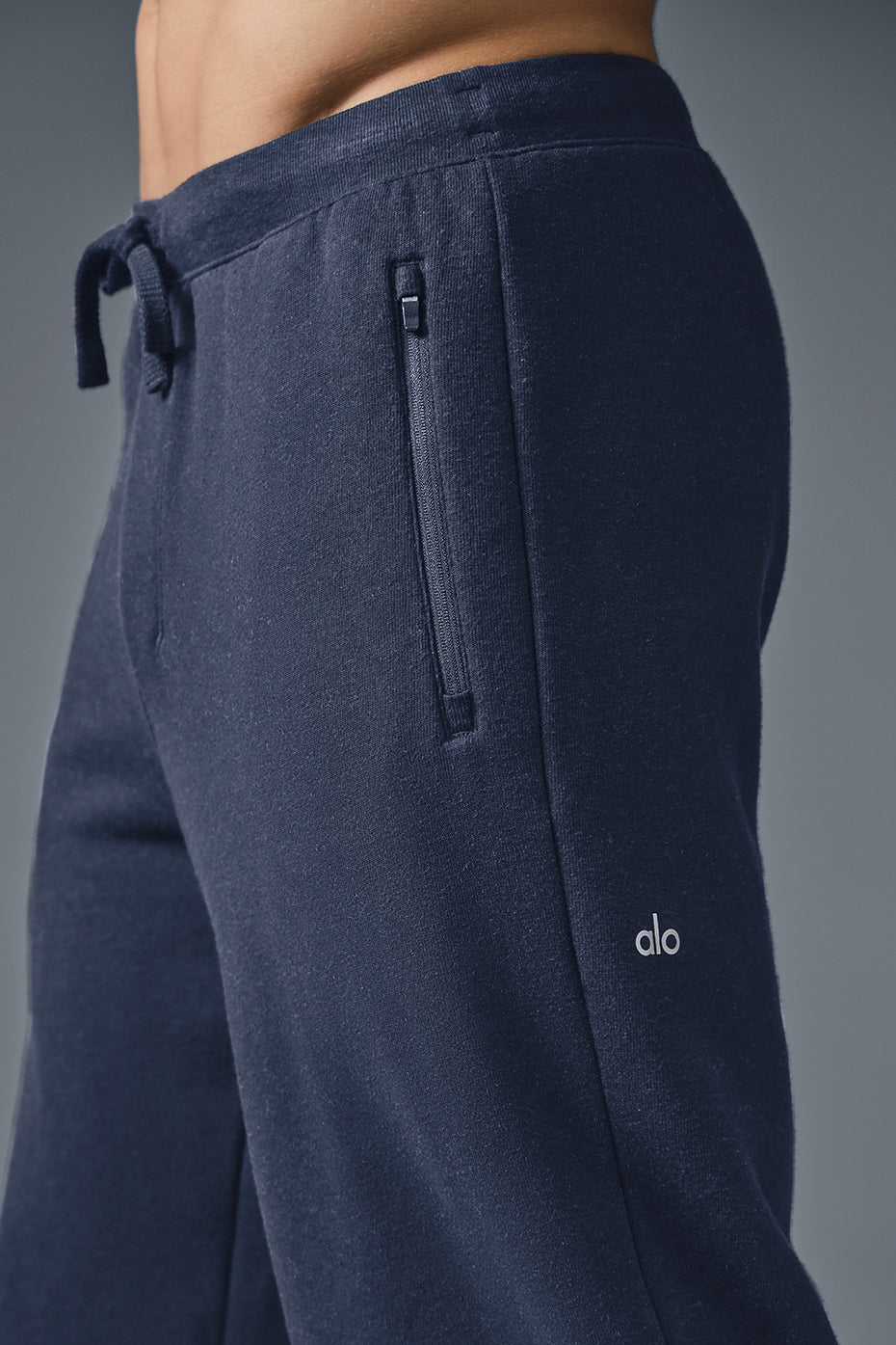 Alo Yoga Triumph Restore Sweatpant - Navy