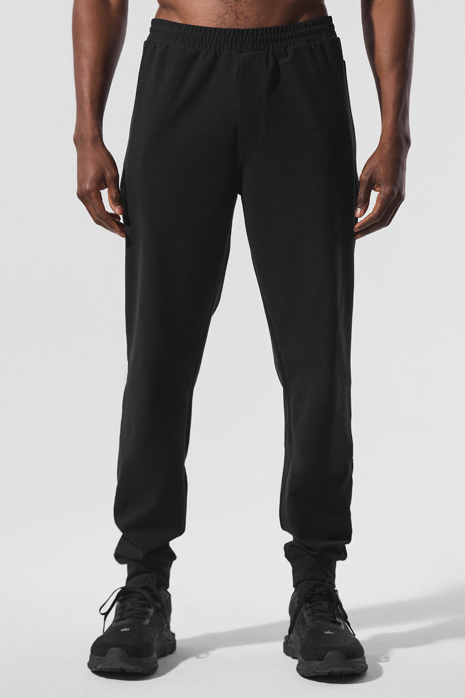 Alo Yoga Conquer Max Performance Jogger - Black