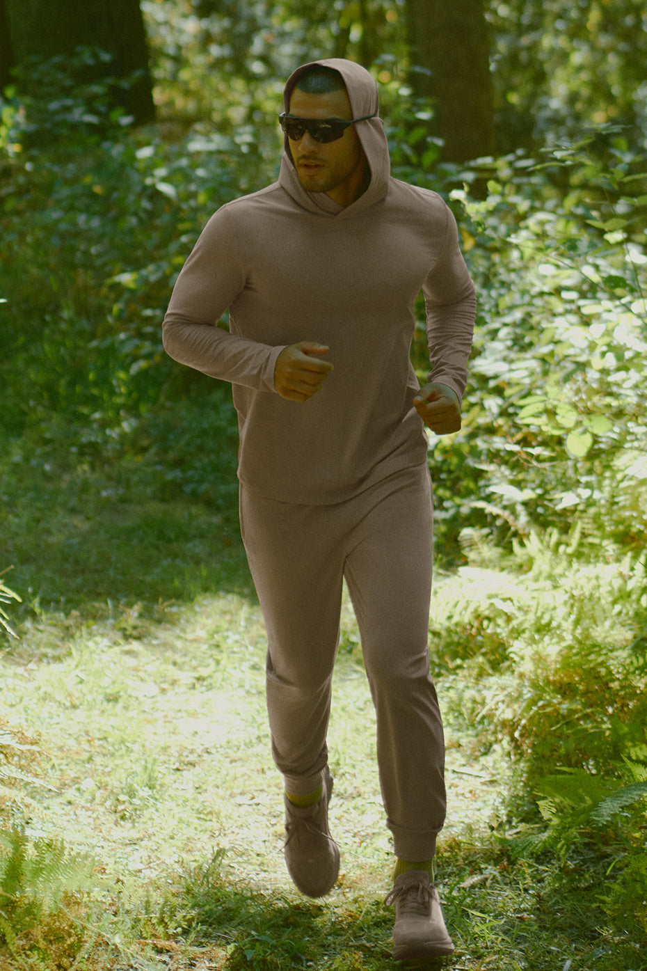 Alo Yoga Conquer Max Performance Jogger - Gravel