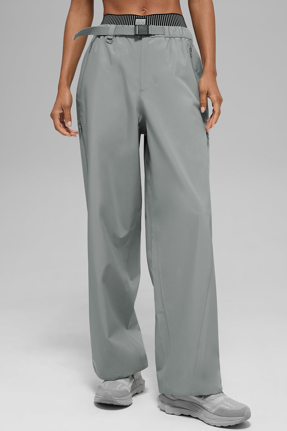 Alo Yoga Alpha Shell Pant - Lunar Grey