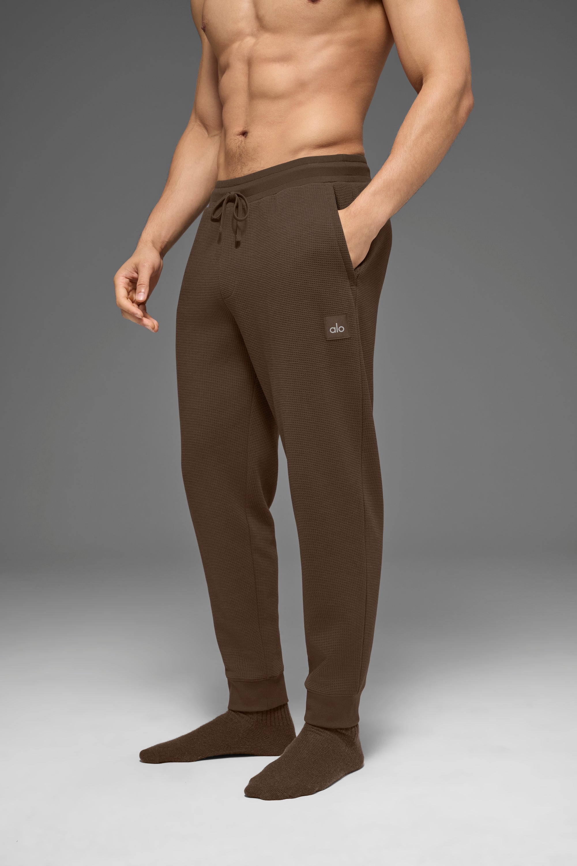 Alo Yoga Waffle Lounge Jogger - Espresso