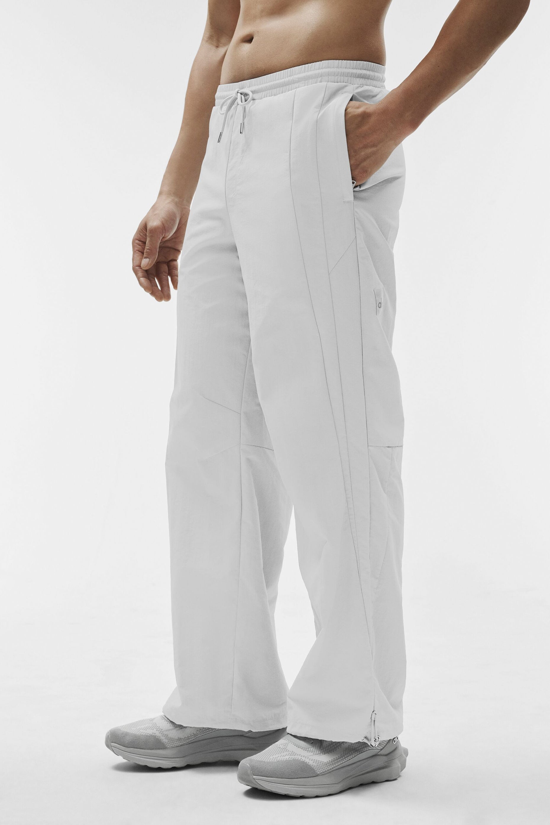 Alo Yoga Takeaway Track Straight Leg Pant - Titanium