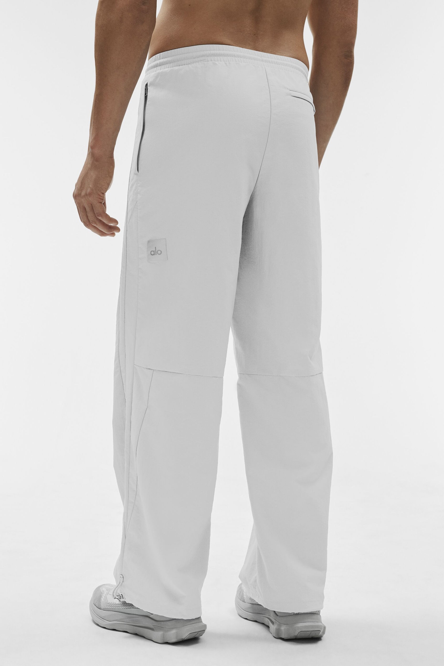 Alo Yoga Takeaway Track Straight Leg Pant - Titanium