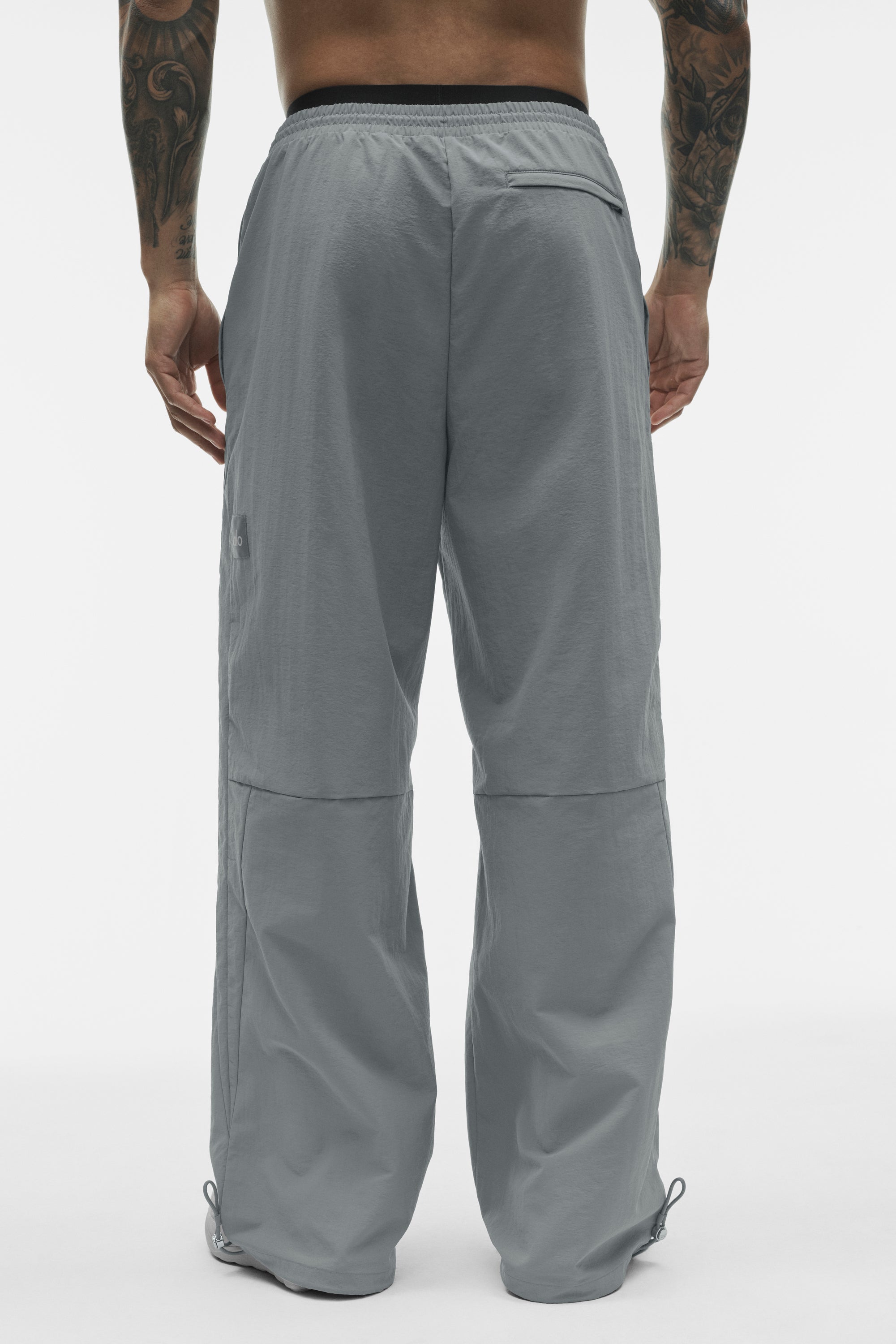 Alo Yoga Takeaway Track Straight Leg Pant - Monument