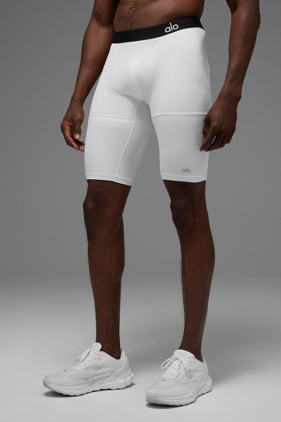 Alo Yoga 9" Flight Compression Short - White