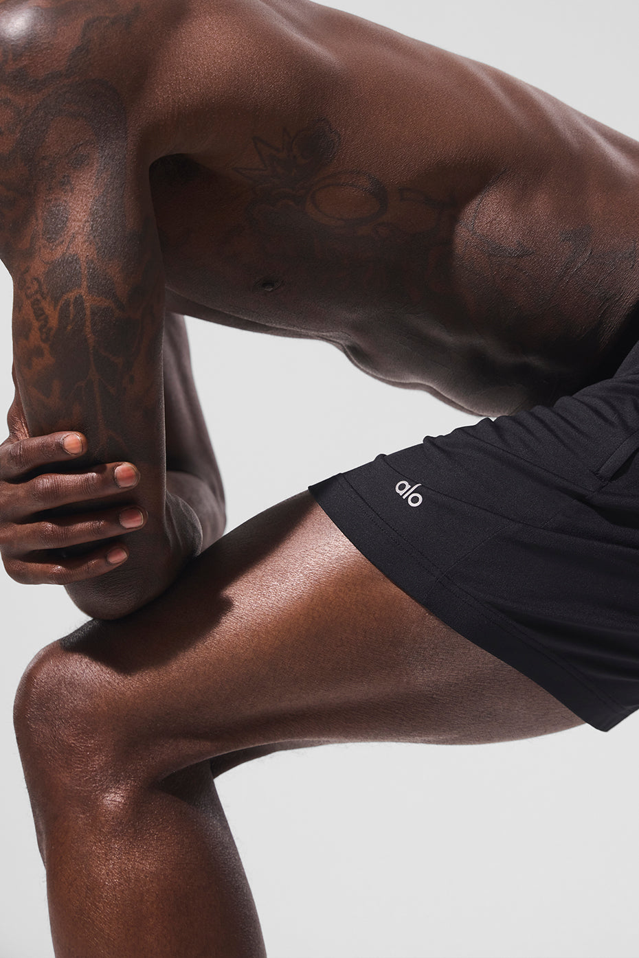 Alo Yoga 7" Conquer React Performance Short - Black