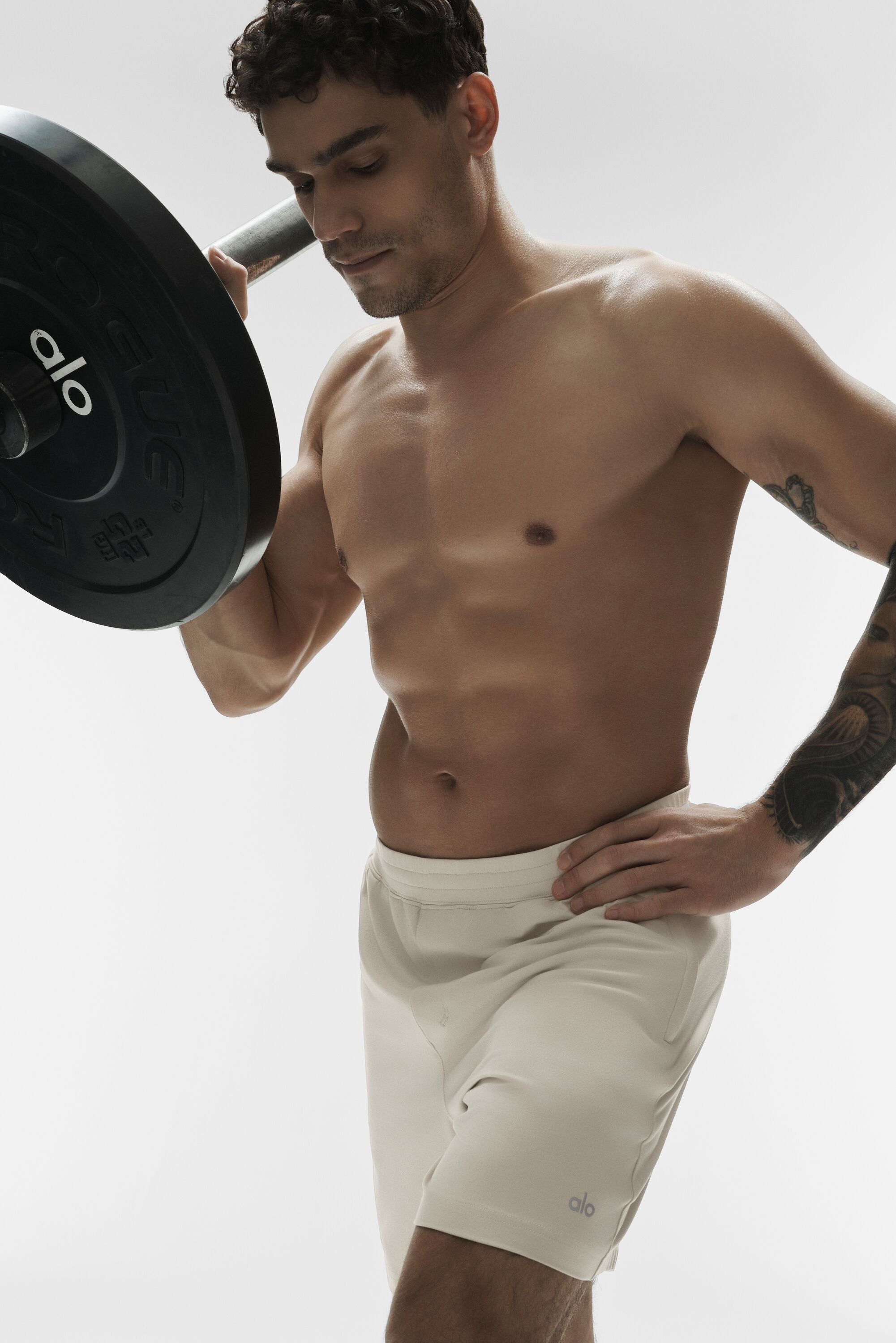 Alo Yoga 7" Conquer React Performance Short - Bone