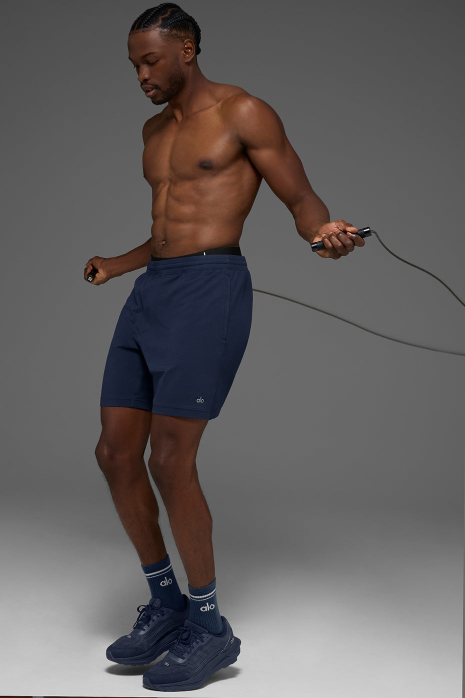 Alo Yoga 7" Conquer React Performance Short - Navy