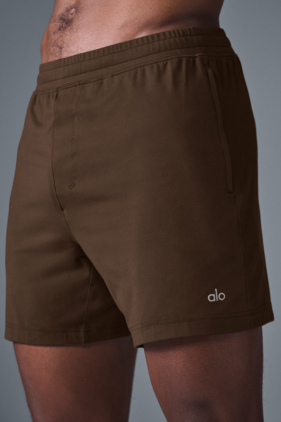 Alo Yoga 7" Conquer React Performance Short - Espresso