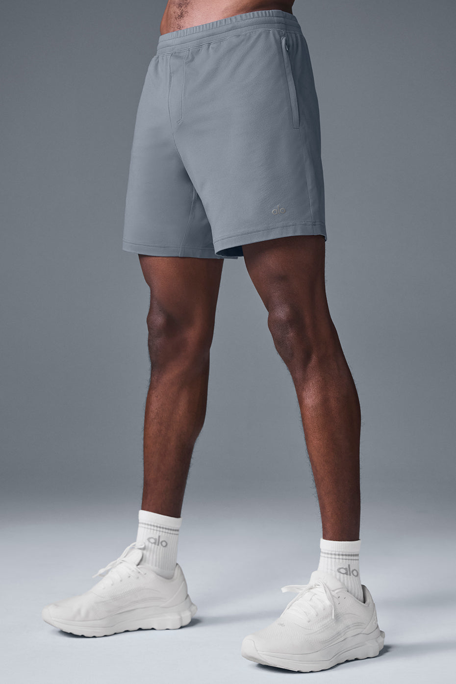 Alo Yoga 7" Conquer React Performance Short - Steel Grey