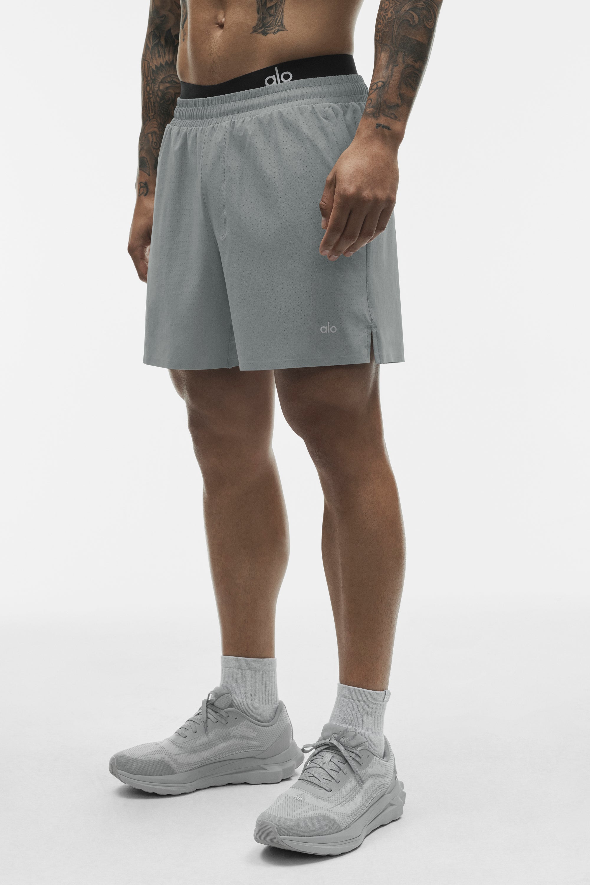 Alo Yoga 5" Traction Running Short - Monument