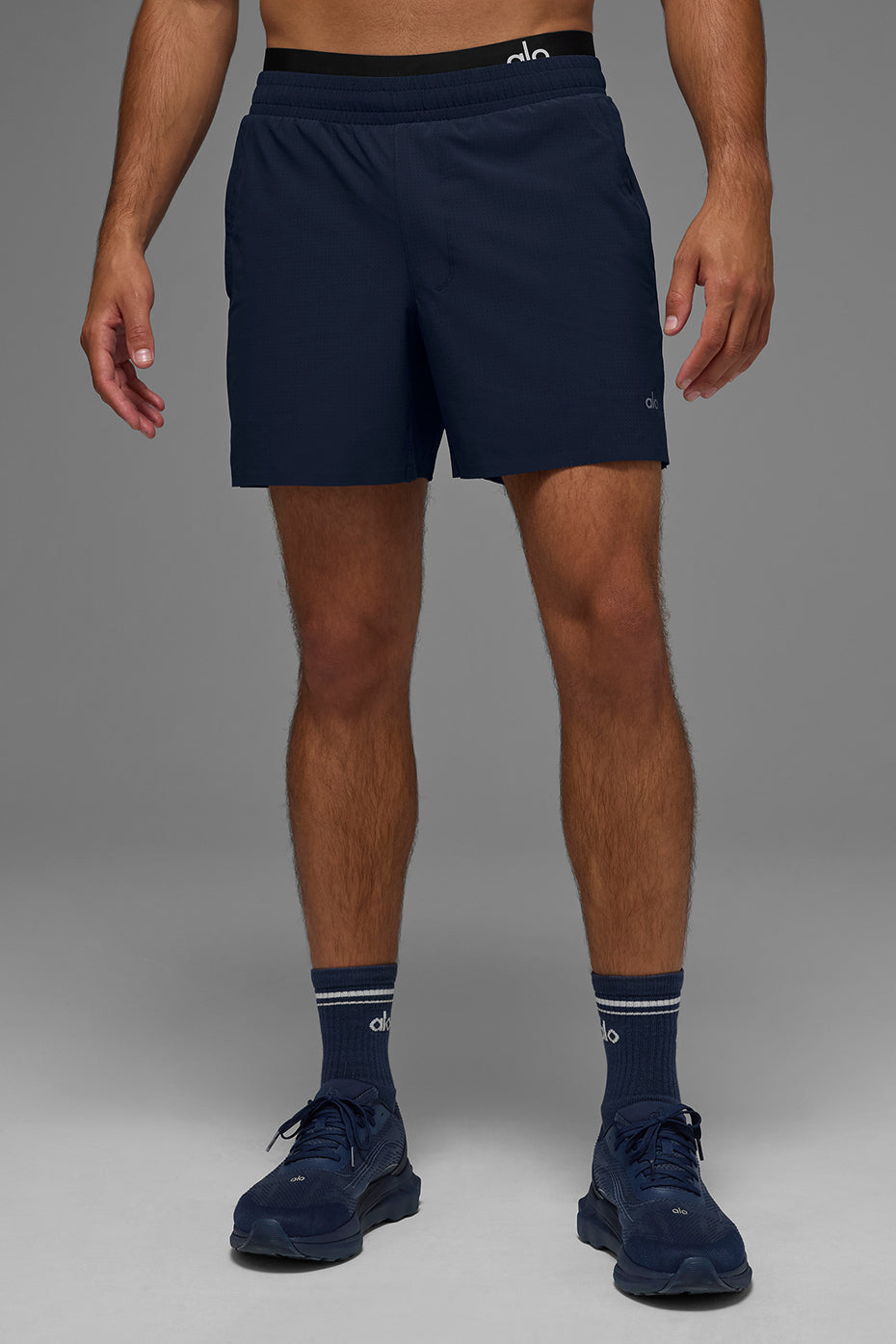 Alo Yoga 5" Traction Running Short - Navy