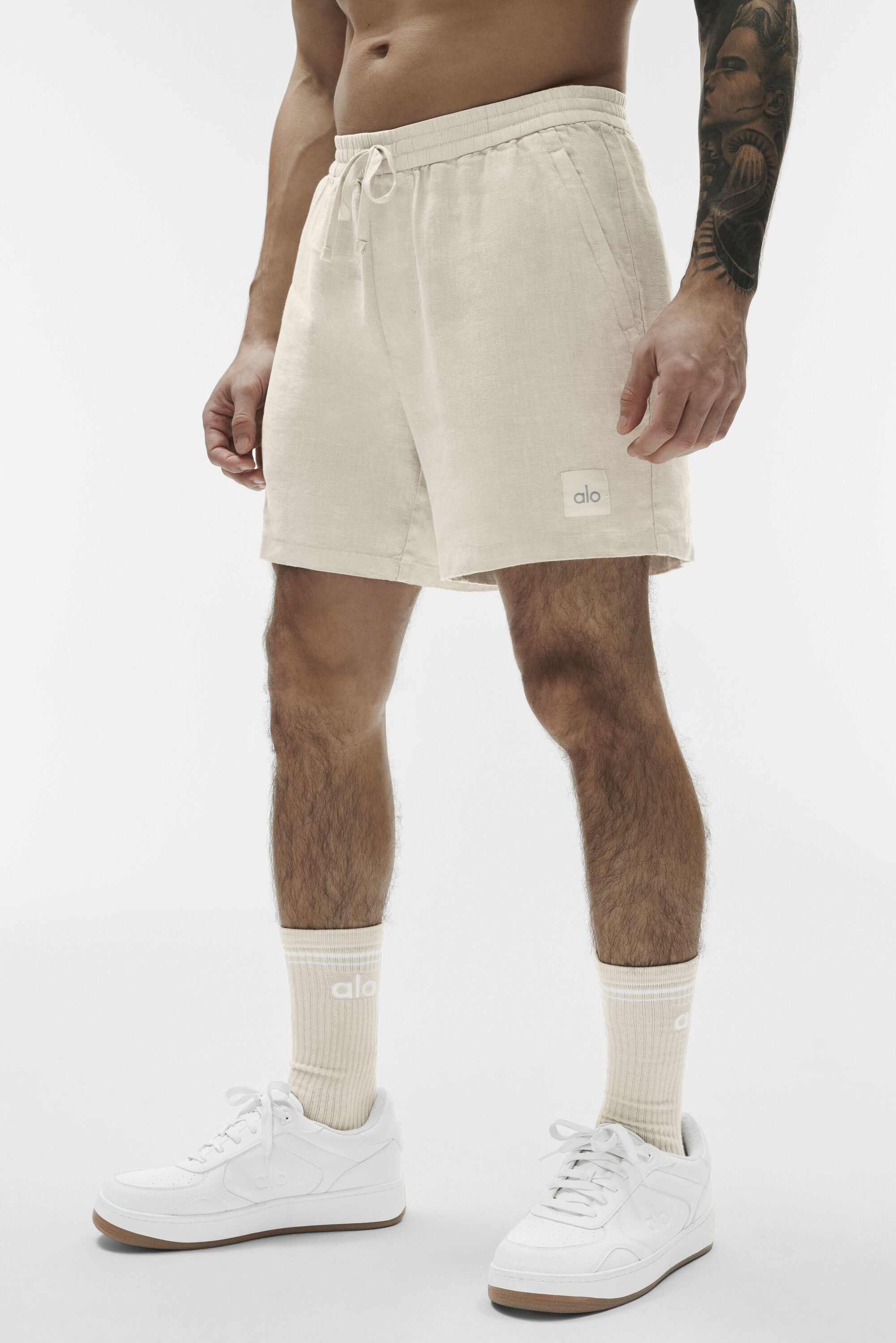 Alo Yoga 7" Linen Days Short - Bone