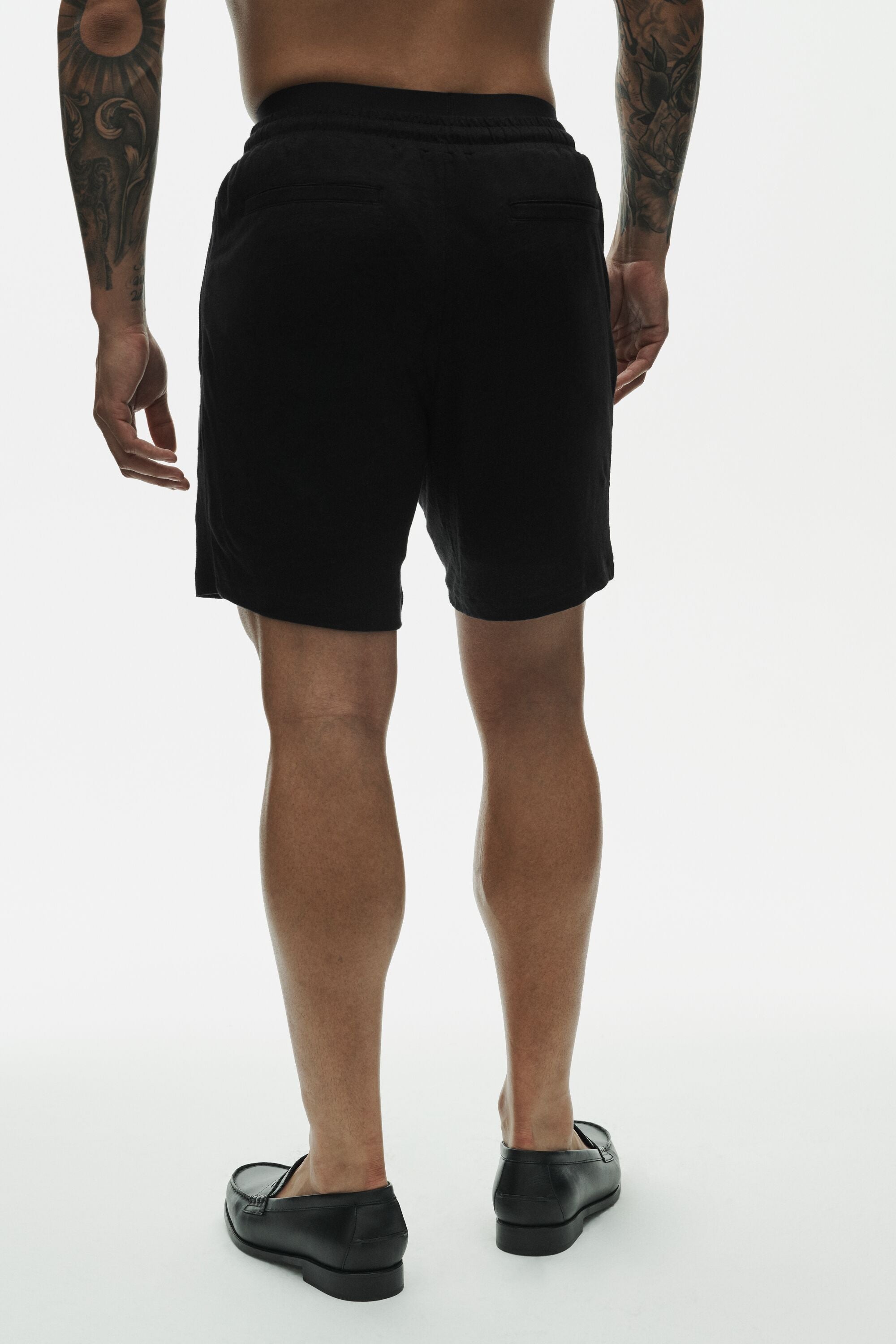 Alo Yoga 7" Linen Jersey Coastal Short - Black