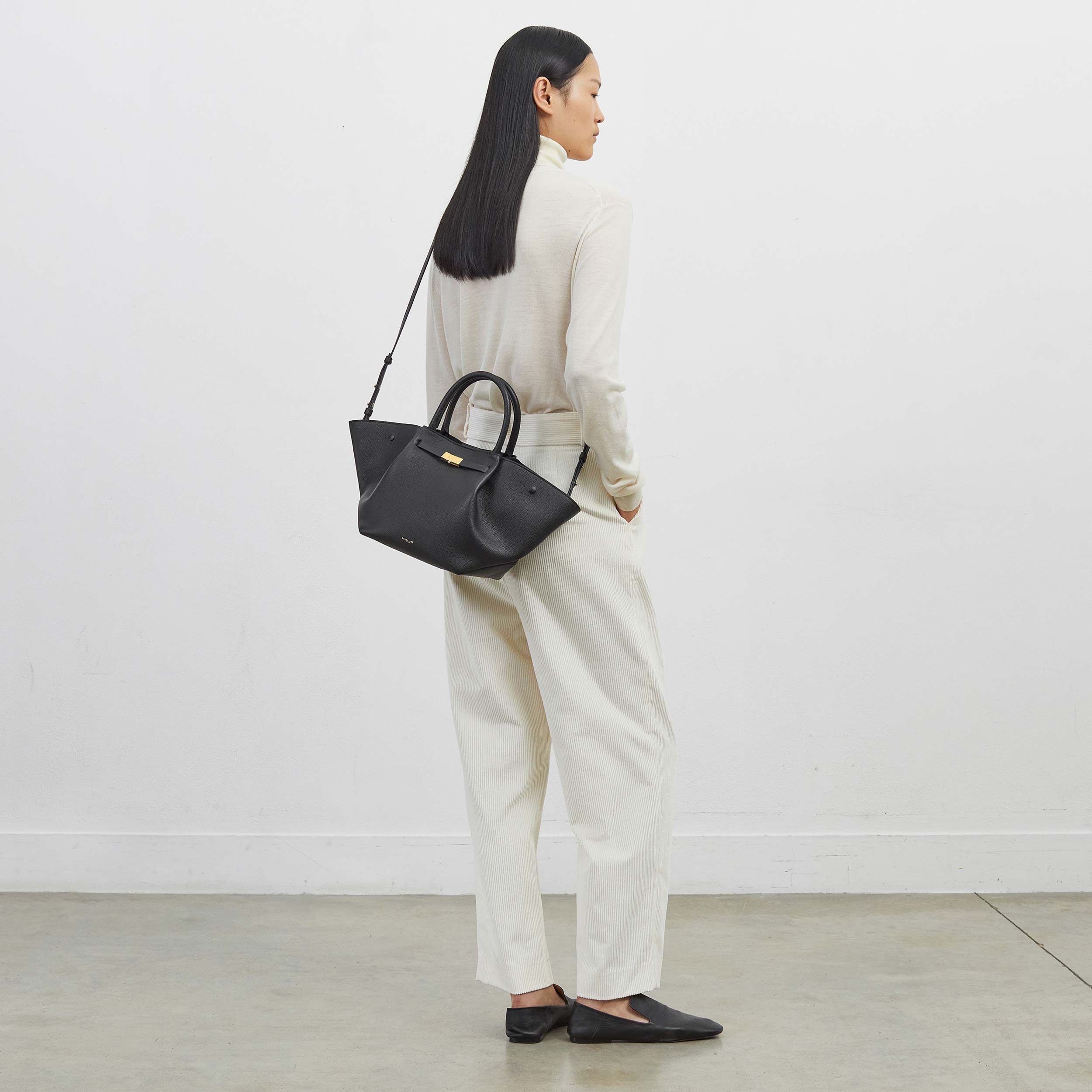 DeMellier The Midi New York black small grain
