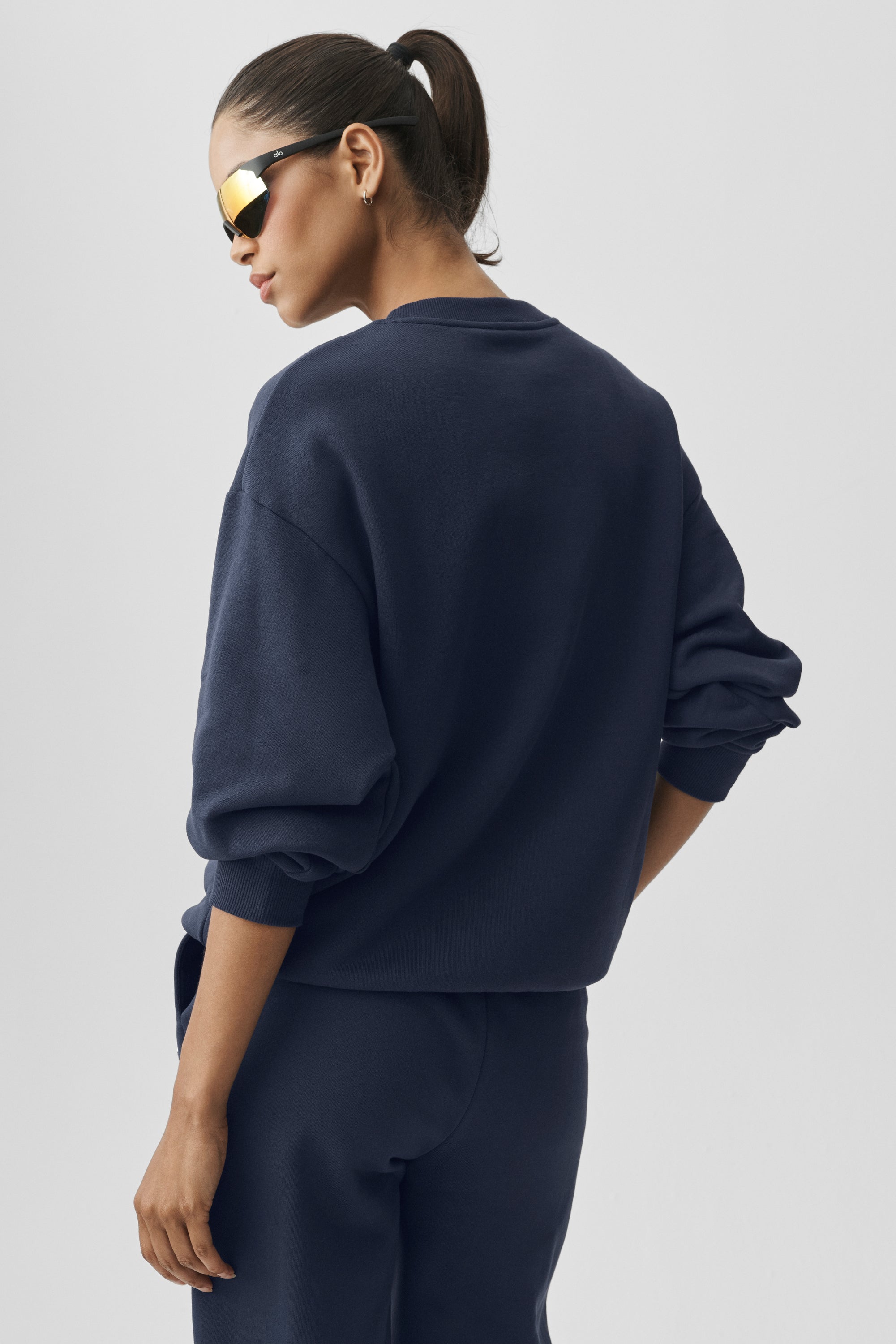 Alo Yoga Accolade Crew Neck Pullover - Navy