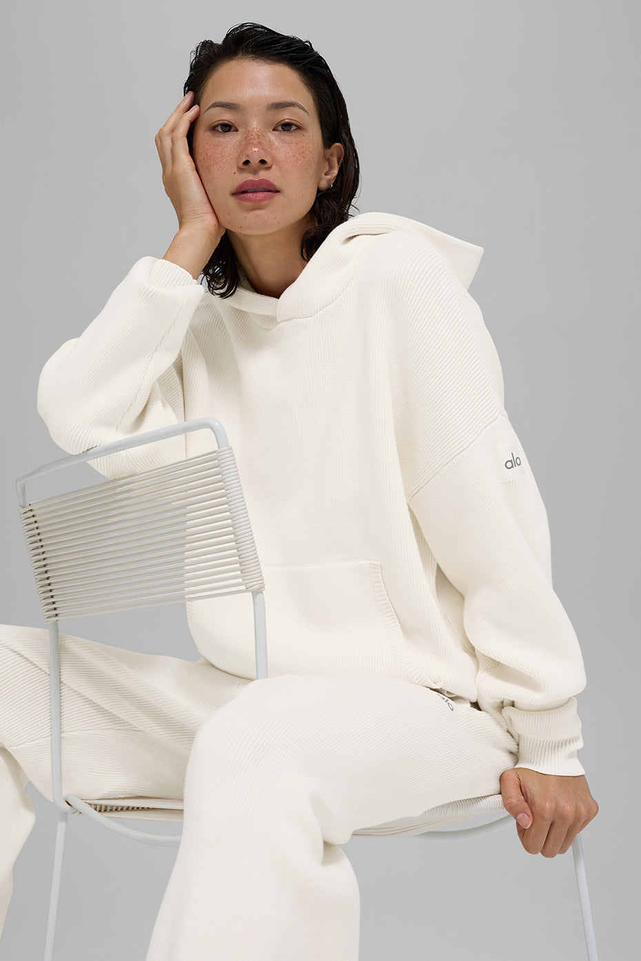 Alo Yoga Scholar Hooded Sweater - Ivory