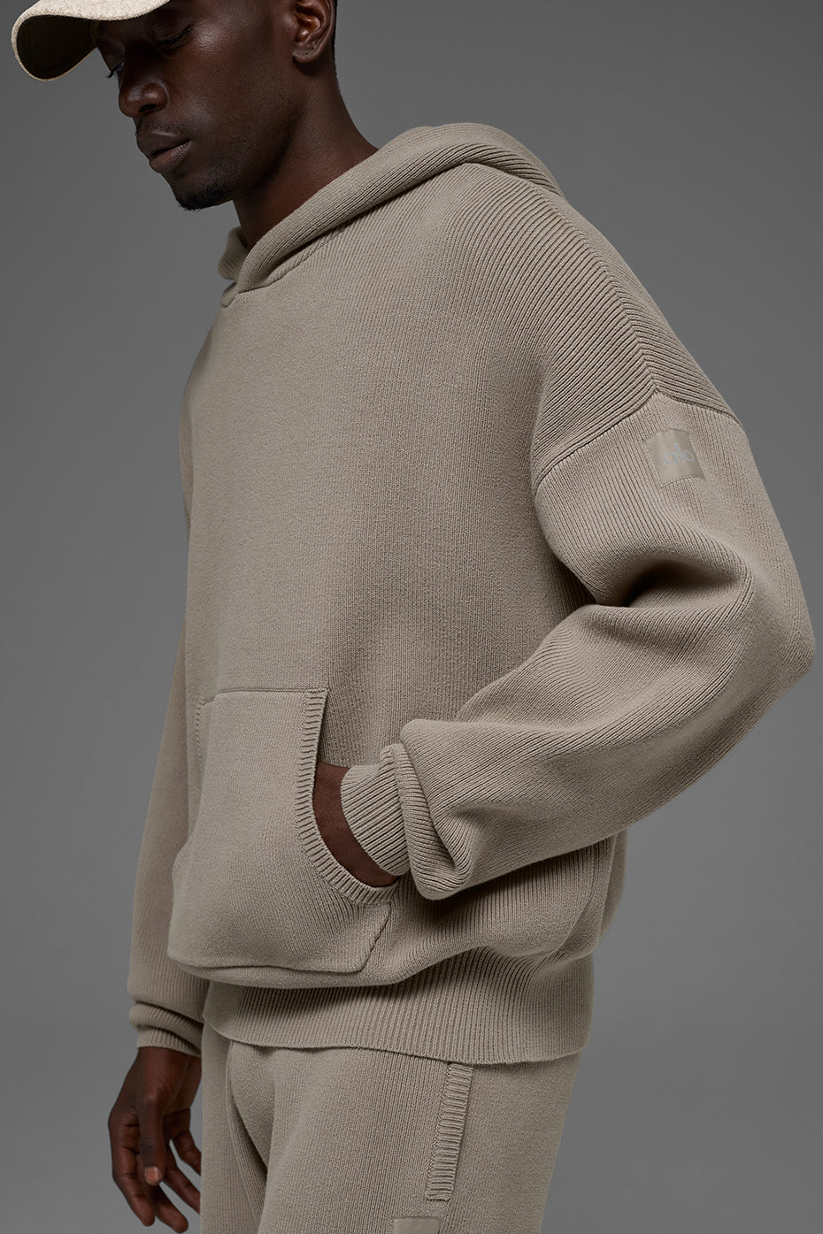 Alo Yoga Scholar Hooded Sweater - Light Cocoa