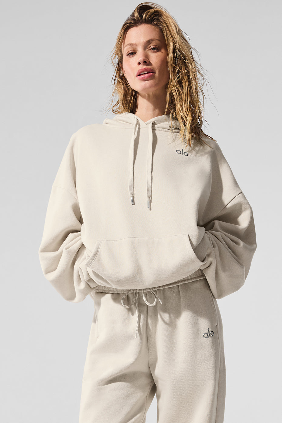 Alo Yoga Accolade Hoodie - Bone