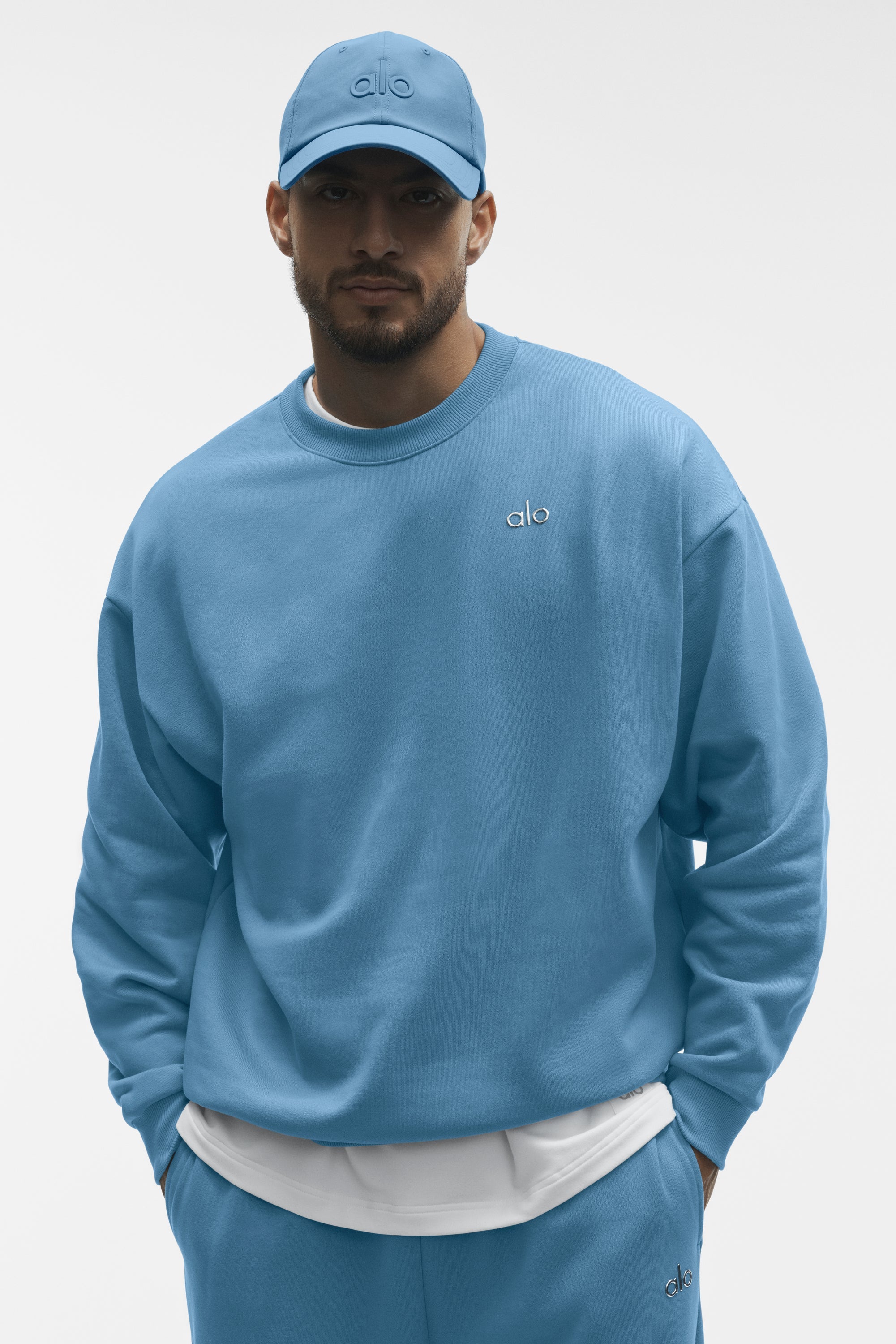 Alo Yoga Accolade Crew Neck Pullover - California Blue
