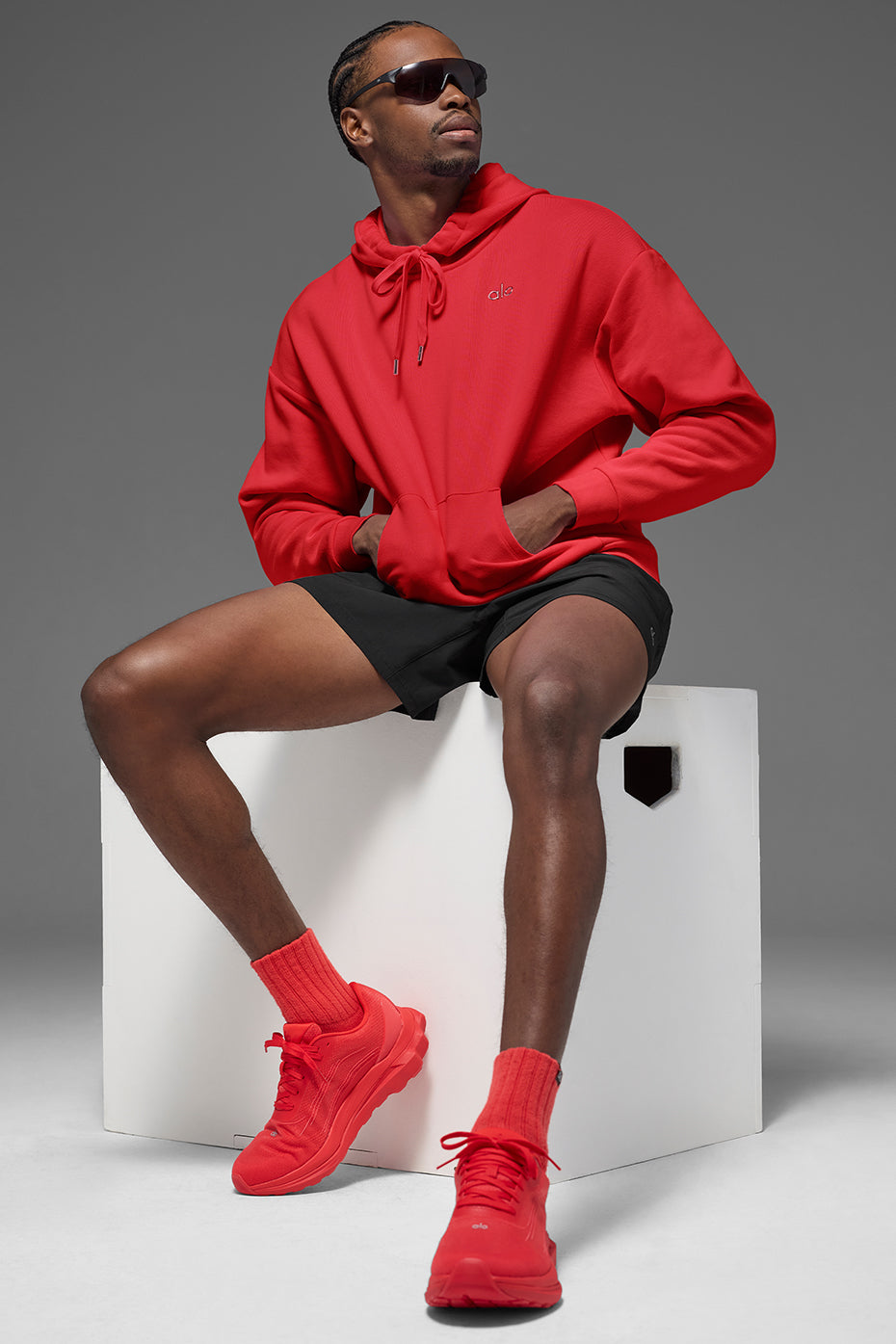 Alo Yoga Accolade Hoodie - Bright Red