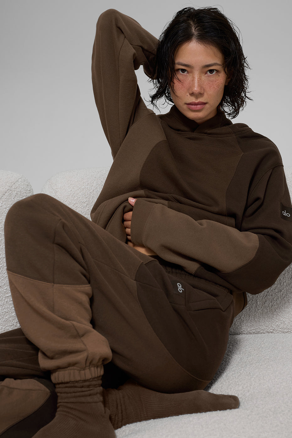Alo Yoga Make Waves Hoodie - Espresso Tonal