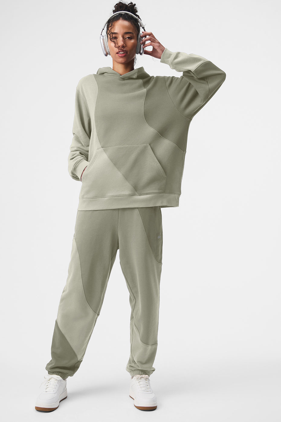 Alo Yoga Make Waves Hoodie - Limestone Tonal