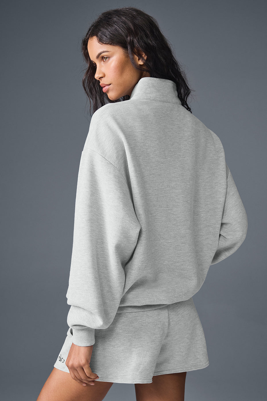 Alo Yoga Accolade 1/4 Zip Pullover - Athletic Heather Grey